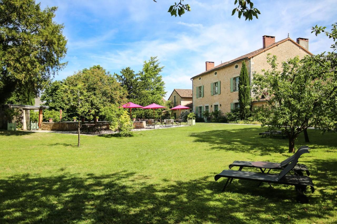 Hotel Les Orangeries Lussac-les-Chateaux Εξωτερικό φωτογραφία